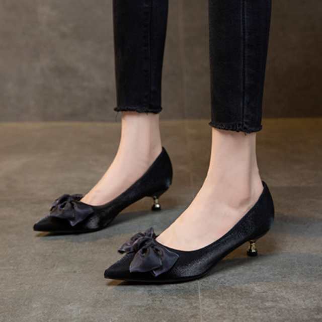 走れる パンプス 痛くない 結婚式 黒 大きいサイズ 通勤 パーティー 二次会 ピンヒール ローヒール パンプス ポインテッドトゥ パンプス 痛くない 結婚式 同窓会 光沢感 通勤 ピンヒール 蝶結び 靴