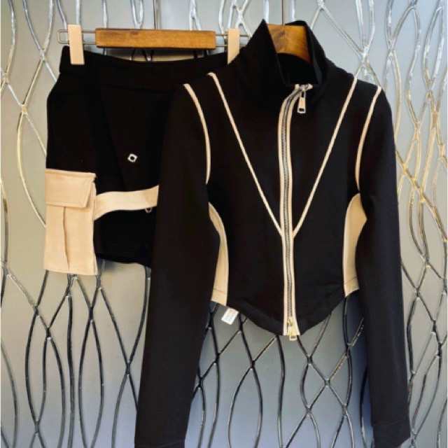 2点セット セットアップ 上下セット トップス ショートパンツ タイト かわいい 大人可愛い きれいめ シンプル カジュアル 大人 上品 おしゃれ かっこいい レトロ クール 女子 こなれ感 個性的 主役級 存在感 メンズライク ボーイッシュ オールシーズン レディース 女性用