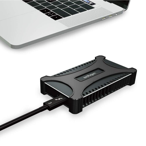 Archgon Thunderbolt 3 外付けSSD 型番X70II (1TB チタン)