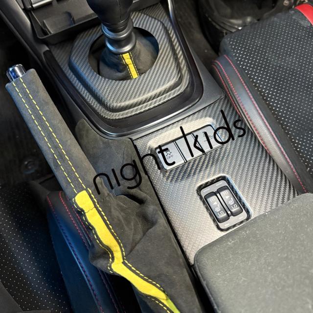 ナイトキッズ 2012-2026 トヨタ GT86 GR86 スバル ZC6 ZD8 BRZ 専用 カーボンファイバー サイドブレーキレバー アルカンターラ サイドブレーキレバー 輸入品_3