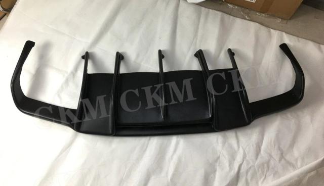 CKMUUER カーボンファイバー リアバンパーリップスポイラー メルセデスベンツ CLSクラス W218 CLS550 GLS63 AMG 2011-2017 フィン シャークスタイル ディフューザー 輸入品_14