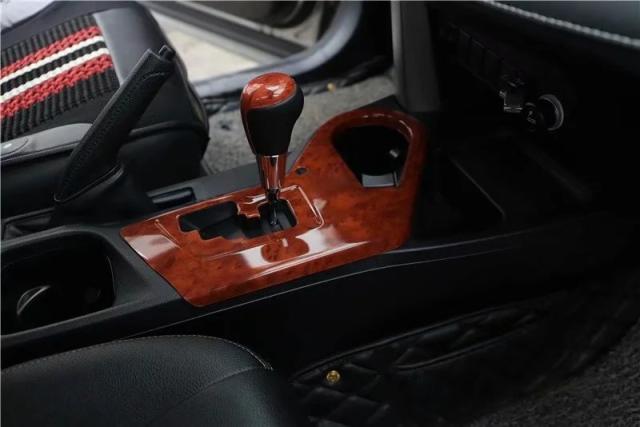 カーボン調ギアヘッドパネルステアリングホイールトリムアームレストカバーアウトレットABSステッカー トヨタ RAV4 2013-2018 年式 カーパーツ 輸入品_11