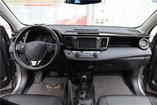 カーボン調ギアヘッドパネルステアリングホイールトリムアームレストカバーアウトレットABSステッカー トヨタ RAV4 2013-2018 年式 カーパーツ 輸入品_8