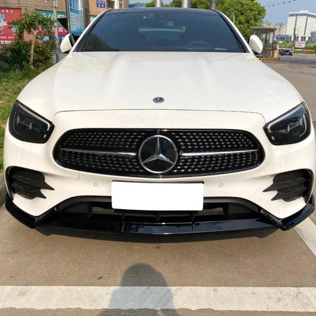 メルセデス・ベンツ Eクラス W213 式以降 E260 E300 用 フロントバンパーリップスポイラー ボディキット 3点セット プロテクターガード 外装アクセサリー 輸入品
