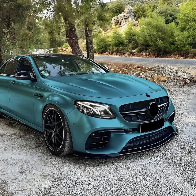 メルセデス・ベンツ Eクラス W213 E63 AMG 用 フロントリップ フロントバー スポイラー バンパー ロワースプリッター ディフューザーキット 2016-2020 輸入品