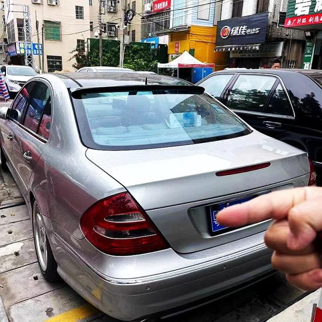 2002-2009年式 メルセデス・ベンツ Eクラス W211 E180 E200 E260 E300 E320 E240 E230 E280 E350 用 リアスポイラー トランクリッドウイング 輸入品_3