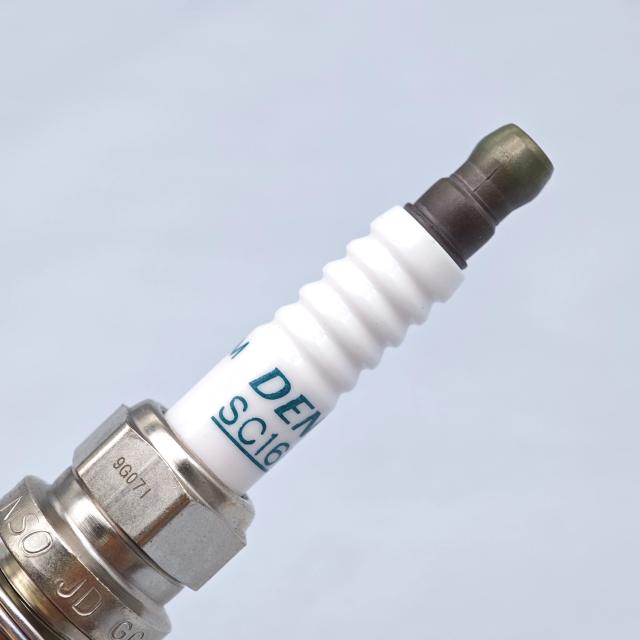 オリジナル DENSO イリジウム スパークプラグ SC16HR11 3499 トヨタ カローラ デュアルエンジン ヴィオス 純正 90919-01275 90919-01253 適合 輸入品