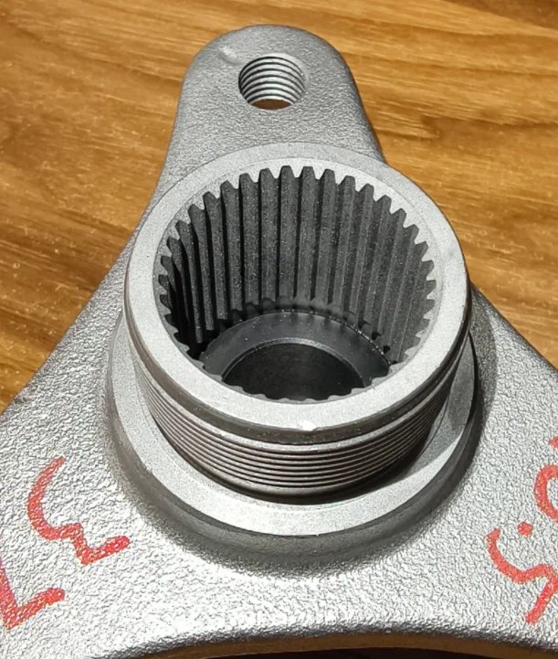 BMW 520 525 530 730 750 760 F02 F10 F18 2008-2017 純正 リアアクスル デファレンシャル フランジ カーパーツ 輸入品