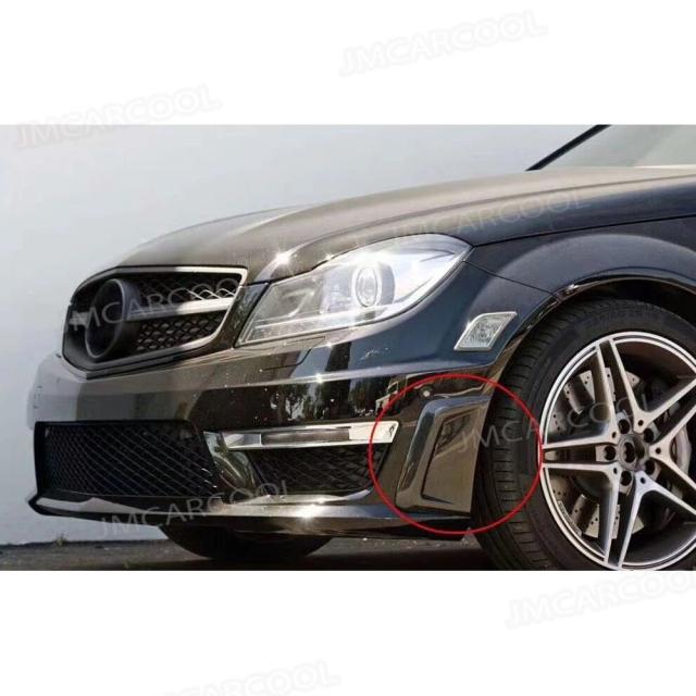 メルセデスベンツW204 C63 AMG 2012-2014 用 カーボンファイバー フロントバンパーサイドエアベント FRPフェンダーベントパネルトリムカバー 輸入品