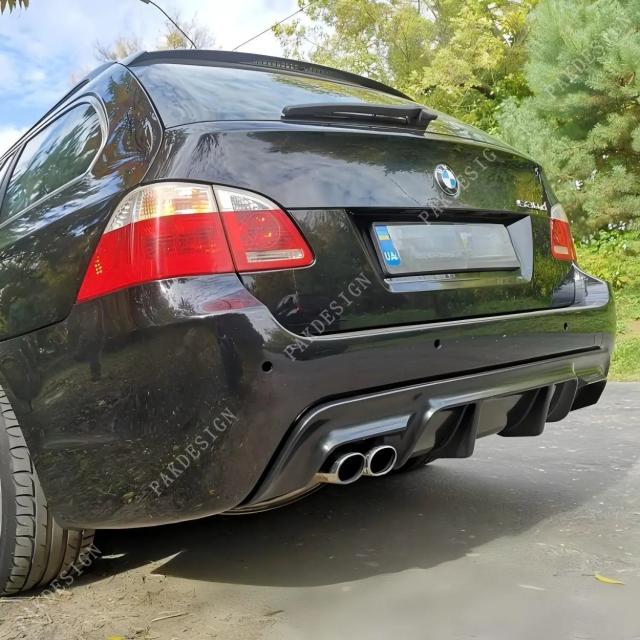 MPスタイル リアバンパースプリッターディフューザー BMW 5シリーズ E60 E61 Mパック 2004-2010 プラスチック ボディキット チューニング 輸入品_1