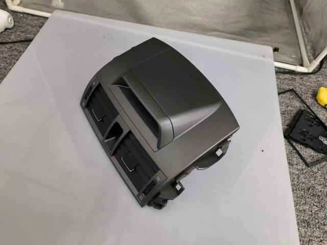 高品質 カーダッシュボード エアコン吹き出し口パネルグリルカバー - 2008-2013年式 トヨタ カローラ アルティス 専用 輸入品