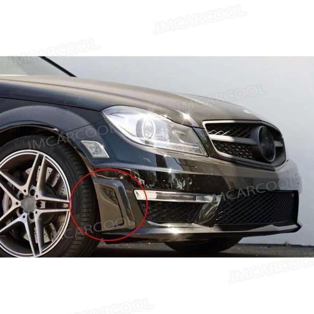 メルセデスベンツW204 C63 AMG 2012-2014 用 カーボンファイバー フロントバンパーサイドエアベント FRPフェンダーベントパネルトリムカバー 輸入品