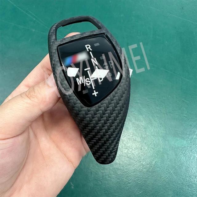リアルカーボンファイバー スポーツギアシフトトリム レバーノブ インテリア リプレイスメントカバー BMW F30 F31 F32 F33 F36 F10 3/5/7シリーズ用 輸入品