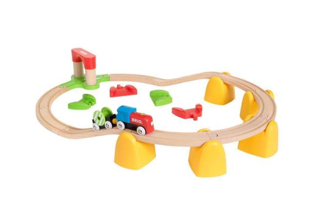 BRIO (ブリオ) マイファースト バッテリ ーパワーレールセット 33710 対象年齢1歳半~ 【おもちゃ 玩具 木製おもちゃ 機関車 レールセット_3