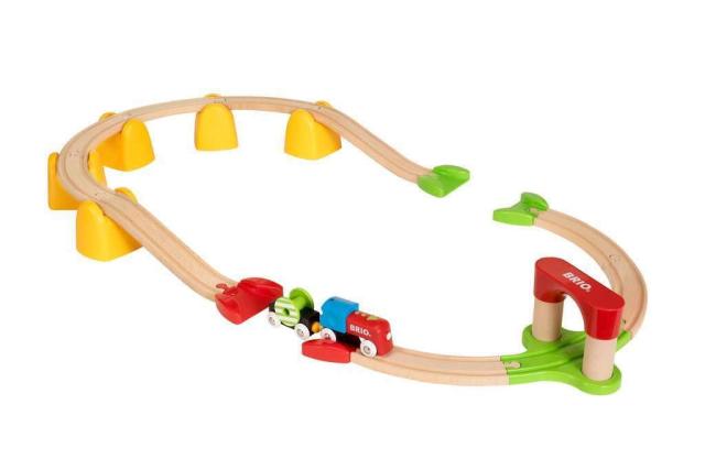 BRIO (ブリオ) マイファースト バッテリ ーパワーレールセット 33710 対象年齢1歳半~ 【おもちゃ 玩具 木製おもちゃ 機関車 レールセット_4