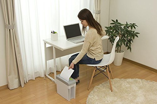 アイリスオーヤマ シュレッダー 家庭用 細断枚数5枚 クロスカット 連続使用3分 ダストボックス5.