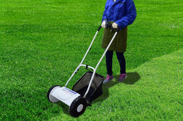 高儀 手動芝刈機 刈込幅300mm 刈込高さ4段階調整 5枚刃リール 簡単組み立て 工具不要 MLM-120 高儀 手動芝刈機 刈込幅300mm 刈込高さ4段階調整 5枚刃