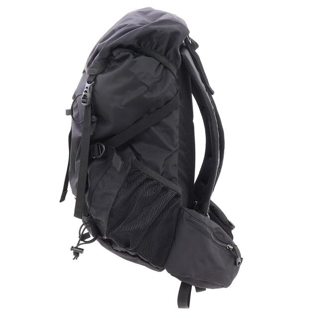 [カリマー]デイパック tatra25 Black(ブラック) カリマー]デイパック tatra25 Black(ブラック) カリマー(karrimor