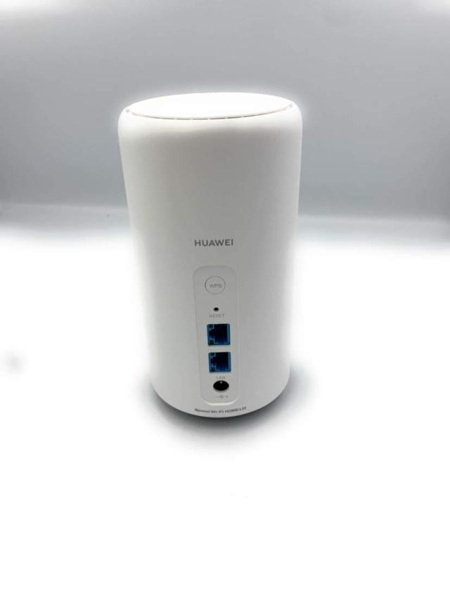 Speed Wi-Fi HOME L02 white UQ版 白_1