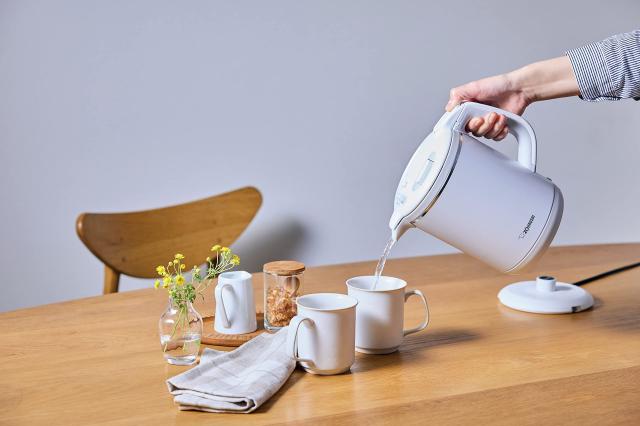 象印 電気ケトル 0.8L 沸騰後1時間90℃保温 コーヒードリップ用機能付き ホワイト CK-AX08-WA