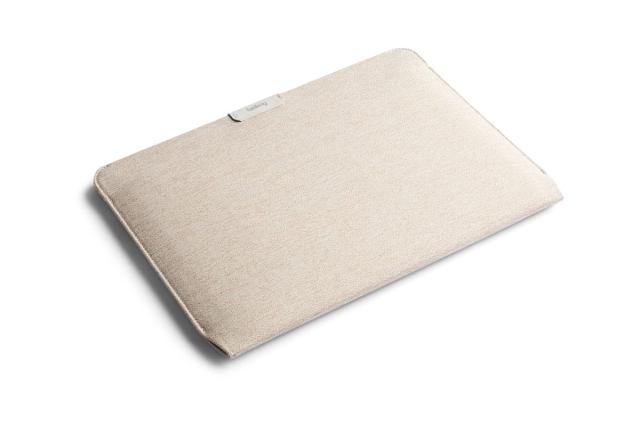 Bellroy Laptop Sleeve（16インチのMacbook Pro、耐水性のあるリサイクル素材、マグネット式開閉） - Saltbushの通販は 10,445円