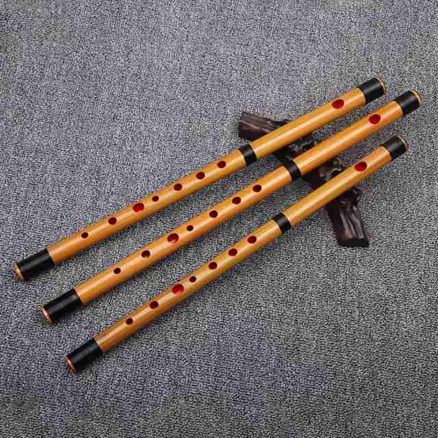【送料無料】Jinchuan 竹製篠笛 横笛 和楽器 伝統的な手作りお祭り・お囃子用 (7穴 8本)