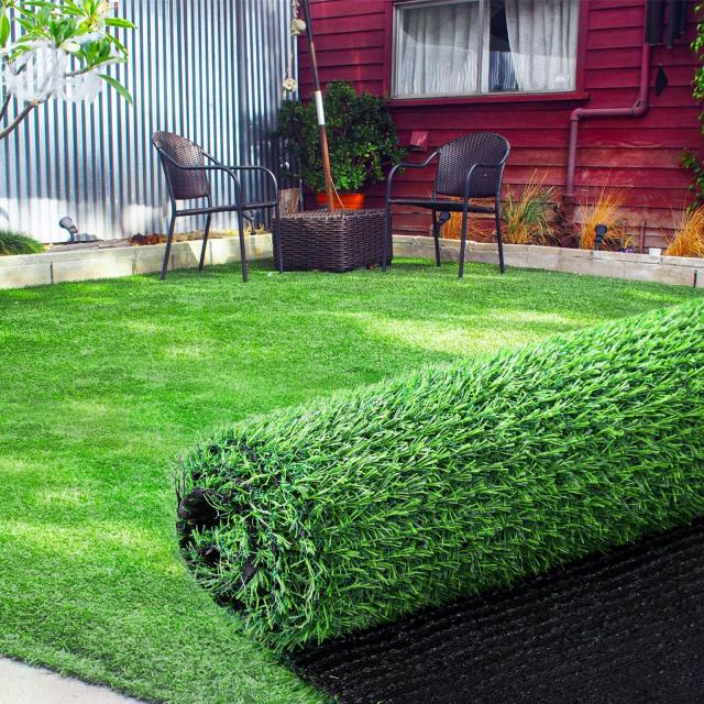 人工芝 ロール 芝丈20mm 2mx10m 透水タイプ 防草シート 芝生 ガーデニング ベランダ U字釘付き ラッシュグリーン(2x10m)の通販は 18,355円