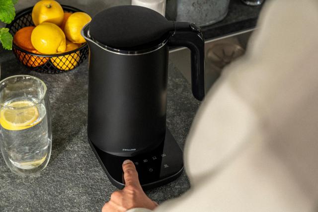 ZWILLING ツヴィリング エンフィニジー 電気ケトル プロ 1L ブラック 電気ポット6段階温度設定 空焚き防止 自動電源OFF コンパクト_5