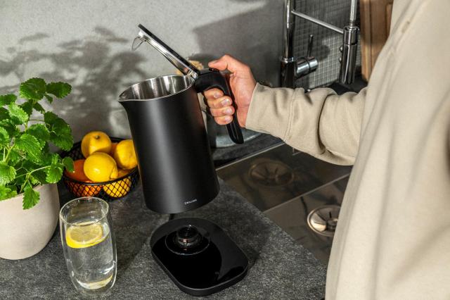 ZWILLING ツヴィリング エンフィニジー 電気ケトル プロ 1L ブラック 電気ポット6段階温度設定 空焚き防止 自動電源OFF コンパクト_6