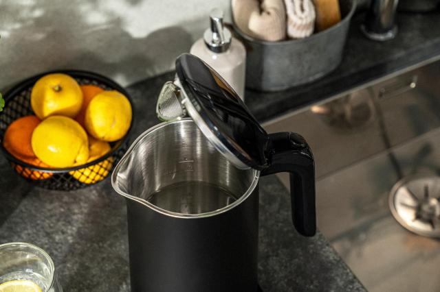 ZWILLING ツヴィリング エンフィニジー 電気ケトル プロ 1L ブラック 電気ポット6段階温度設定 空焚き防止 自動電源OFF コンパクト_7