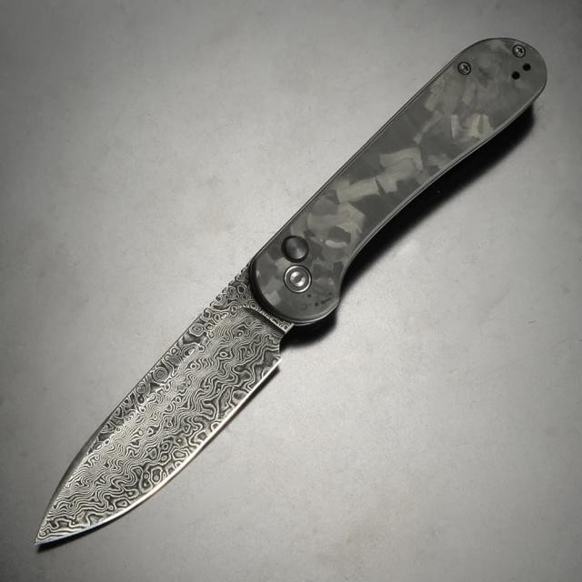 Civivi 折りたたみナイフ Elementum ダマスカスブレード Carbon Handle ボタンロック C2103DS-3[bcivc2103ds3r]