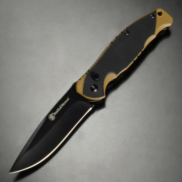 Smith & Wesson 折りたたみナイフ Freelancer ボタンロック 1122570