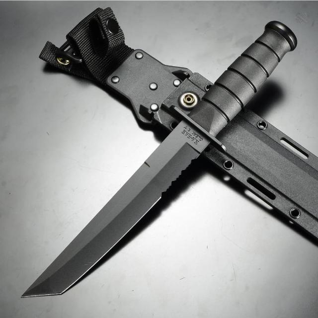 KA-BAR アウトドアナイフ 1245 高炭素鋼 タントー 半波刃[ka1245]