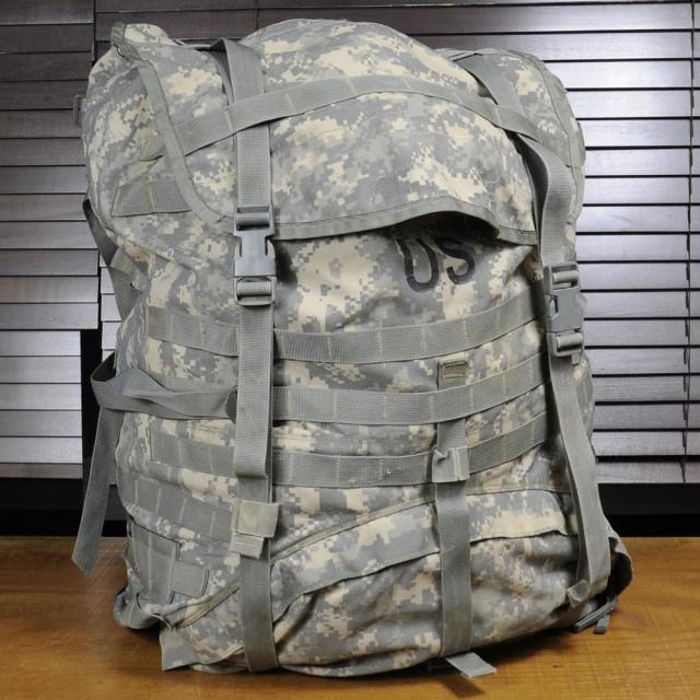 フィールドパック 米軍実物 極上品 米軍のMOLLEフィールドパック