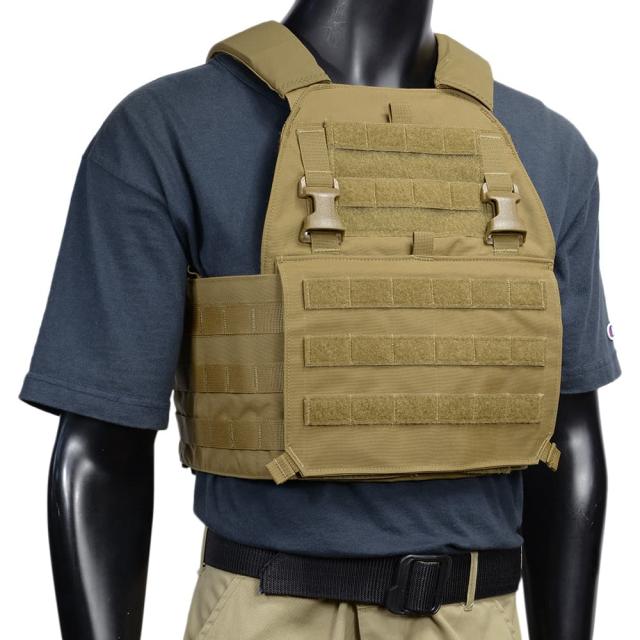 MAYFLOWER RC プレートキャリア ASSAULT PLATE CARRIER APC [ コヨーテ