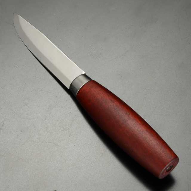 MORAKNIV アウトドアナイフ CLASSIC プラスチックシース付き 炭素鋼 