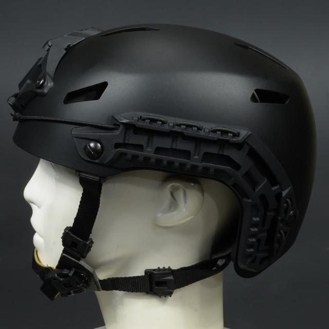 FMA タクティカルヘルメット CAIMANタイプ 樹脂製 ハイブリッド