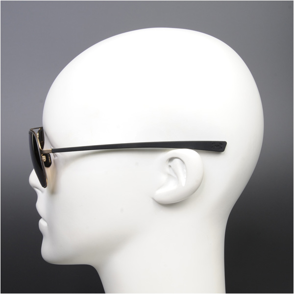 アンダーアーマー サングラス ALLOY サテンゴールド[mo026728]の通販は