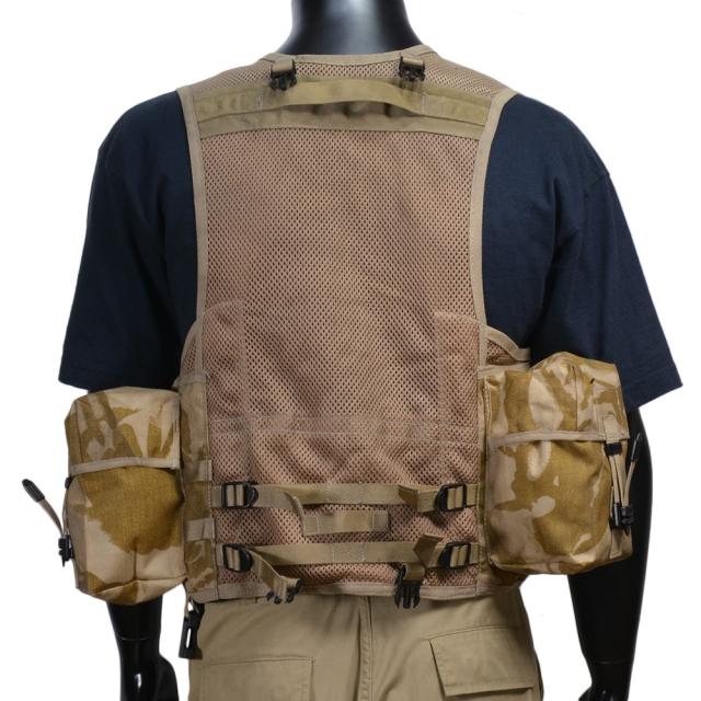 イギリス軍　砂漠迷彩DPM タクティカルベスト（ポーチ 7個付き） イギリス軍 砂漠迷彩DPM タクティカルベスト（ポーチ 7個付き） 【公式