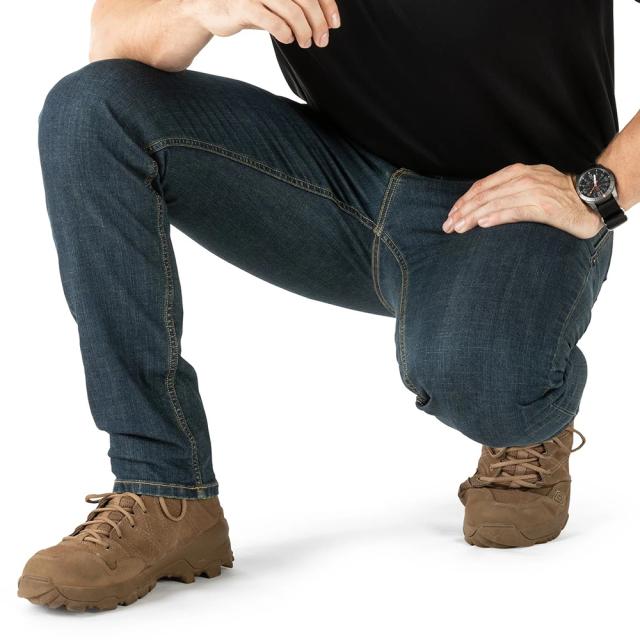 5.11 Tactical ストレッチジーンズ Defender メンズ スリムフィット 74465 [ 32×30 / ティンテッドウォッシュ ][74465585w32l30]_3