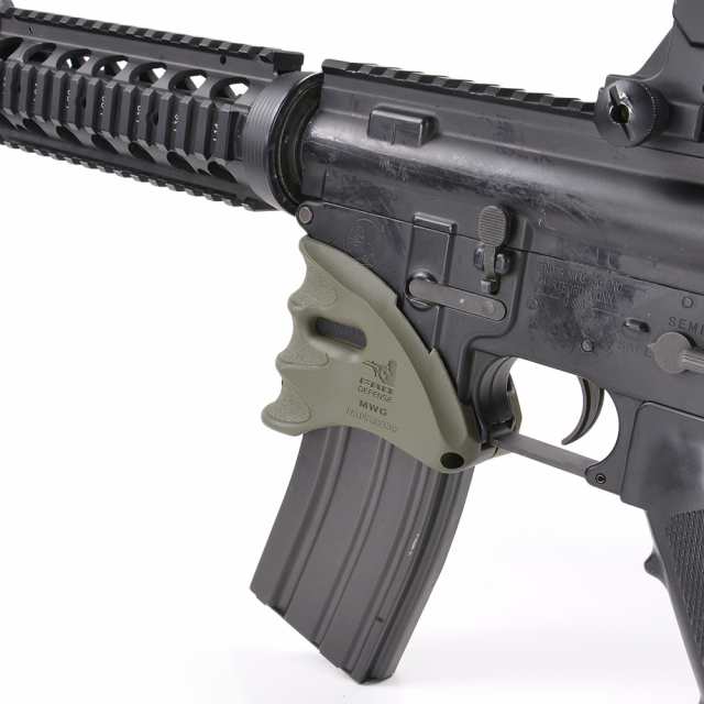FAB DEFENSE MWG マグウェルグリップ M4/M16/AR15系 [ オリーブ