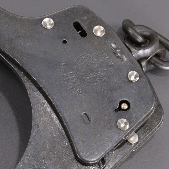 Smith & Wesson M100-1 手錠 レザーケース付き 本物 楽天市場】S&W