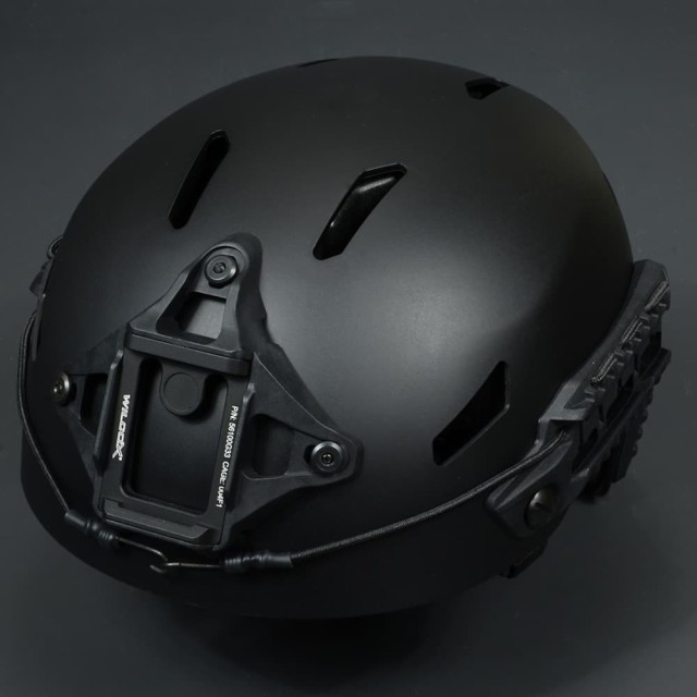FMA タクティカルヘルメット CAIMANタイプ 樹脂製 ハイブリッド 