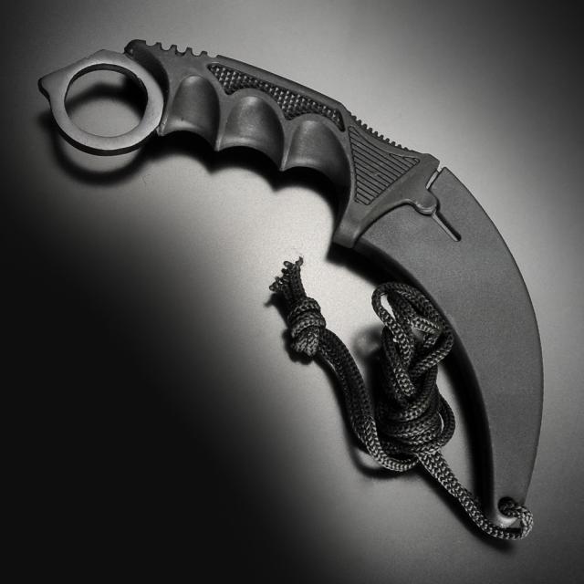 カランビット ネックナイフ ステンレス鋼 ブラック仕上[cn211431bk]の