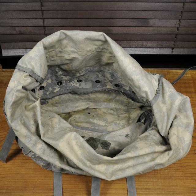 米軍放出品 フィールドパック MOLLE II Rucksack ラージ ACUデジタル