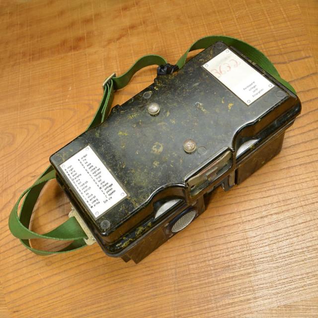 ドイツ軍放出品 フィールドフォン NVA 野戦電話 FF-63S [ 可 ][ra14350