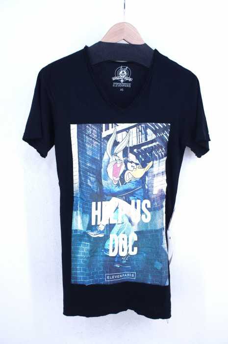 イレブンパリ ルーニーチューンズ Eleven Paris Looney Tunes Vネックtシャツ サイズimport Xs レディース 中古 ブランド古着バズの通販はau Pay マーケット ブランド古着のbazzstore バズストア