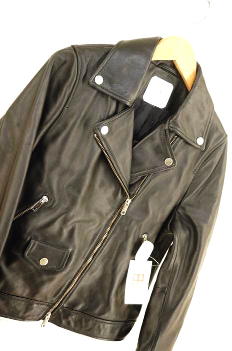 ユナイテッドトウキョウ United Tokyo ライダースジャケット サイズ3 レディース 中古 ブランド古着バズストア の通販はau Pay マーケット ブランド古着のbazzstore バズストア