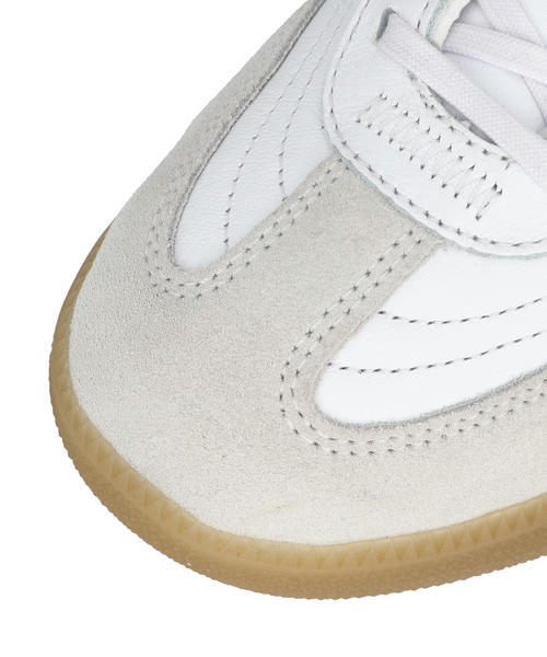 adidas アディダス PREDATOR FREESTYLE レディーススニーカー