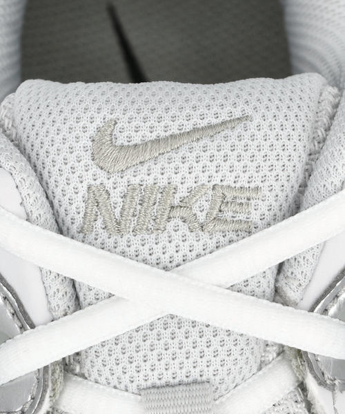 NIKE ナイキ V5 RNR レディーススニーカー(ウィメンズV5RNR) HQ7901-301 スプルースフォグ/サミットホワイト/メタリックシルバー/フォトンダスト_6